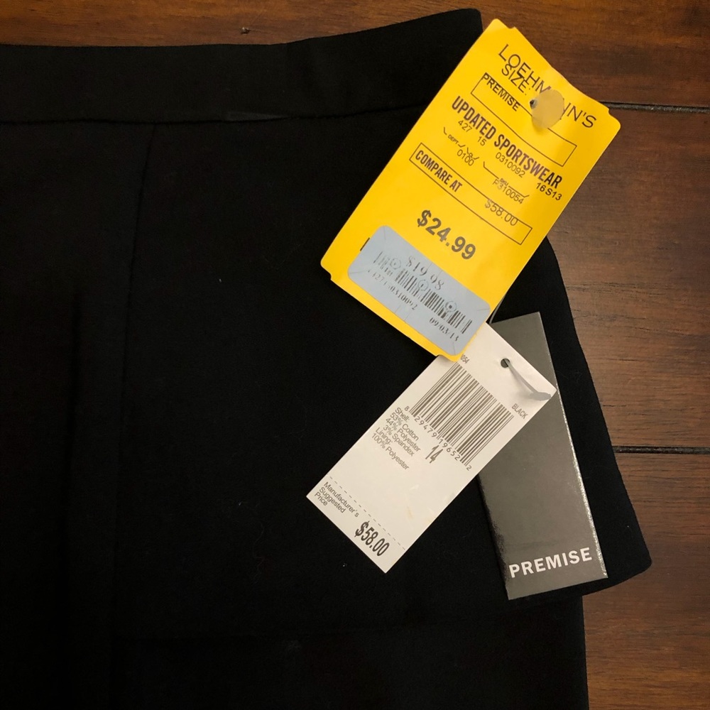 NWT black suiting skirt with ruffle hip detail - Picture 2 of 6